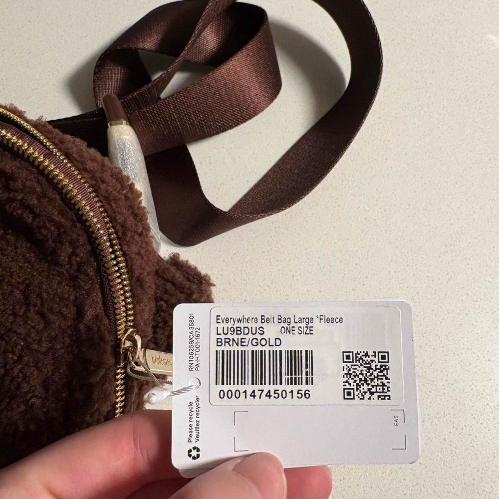 NWT Lululemon Everywhere Belt Bag Large Fleece - Picture 5 of 5